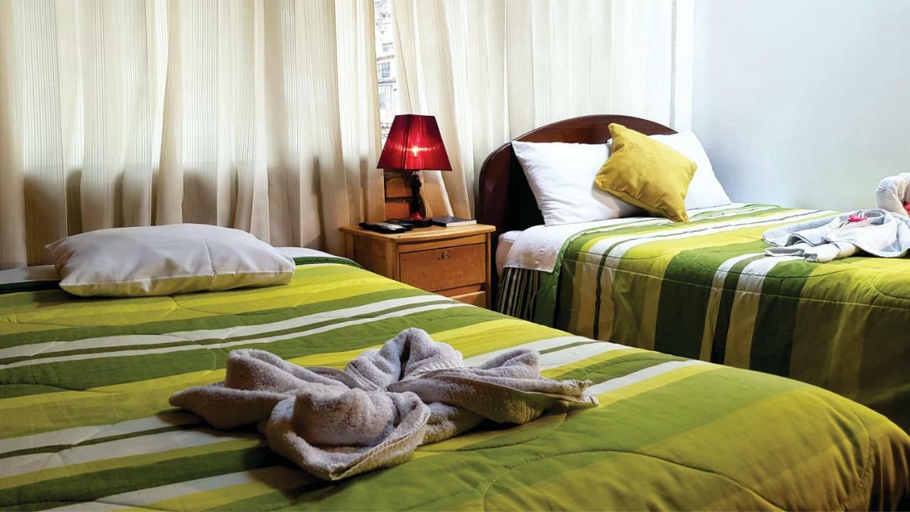 Twin Room with Private External Bathroom