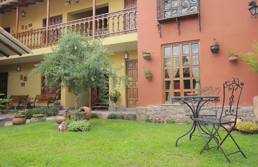 "Llipimpac Guesthouse"-1