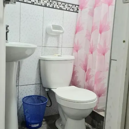 Habitacion Con Servicios Privados En Elcentro Historico-3