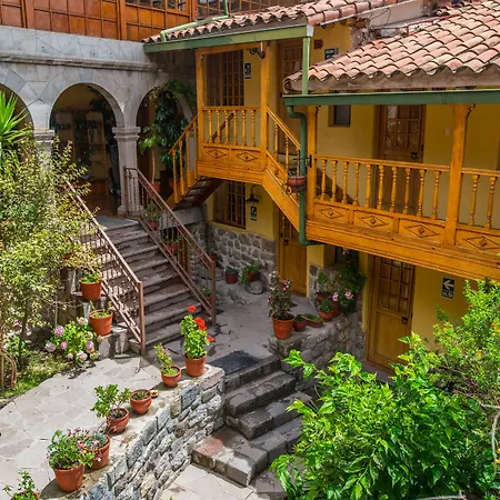 Amaru Colonial-2