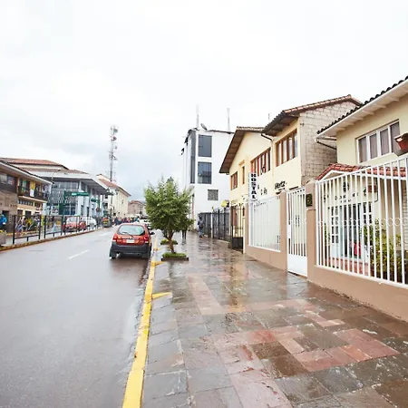 Hostal Danna Inn-3